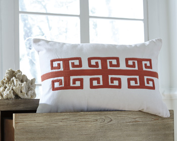 Amadeo Pillow (Set of 4)
