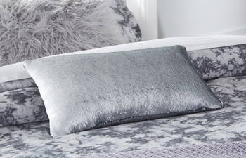Priscella Pillow (Set of 4)