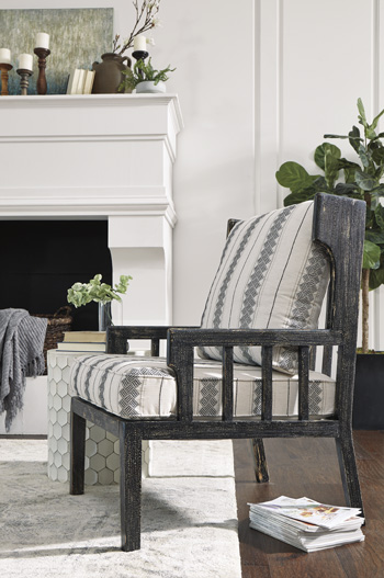 Kelanie Accent Chair