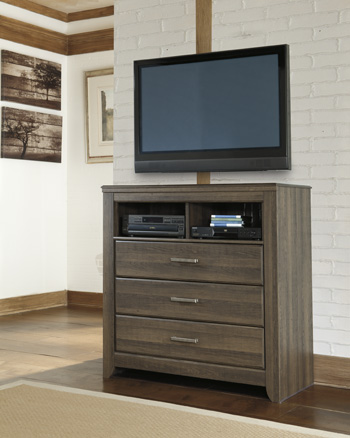 Juararo Media Chest
