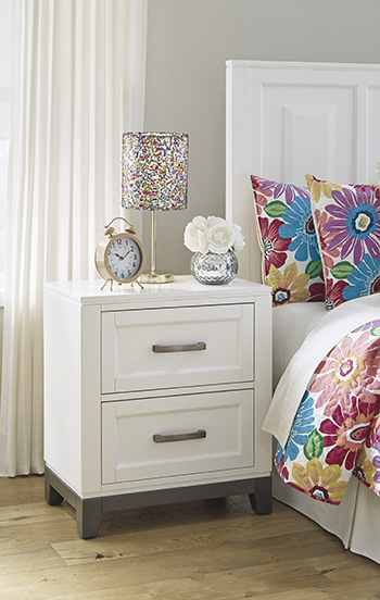 Brynburg Nightstand
