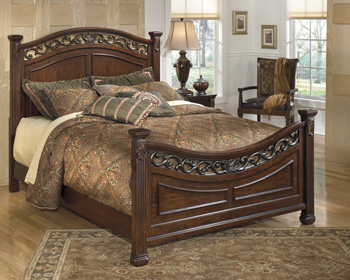 Leahlyn Queen Panel Headboard