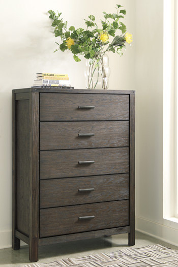 Dellbeck Chest of Drawers