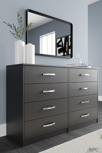 Finch Dresser