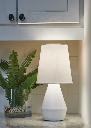 Lanry Table Lamp