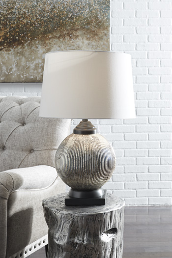 Cailan Table Lamp